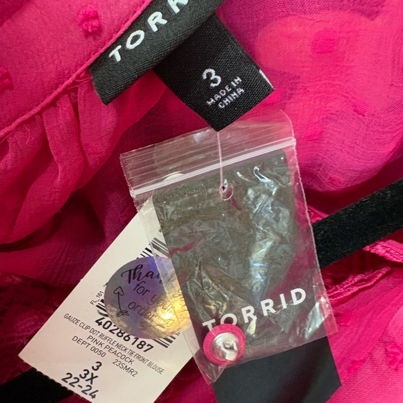 TORRID 🩷 hot pink chiffon blouse !!! - Picture 8 of 11
